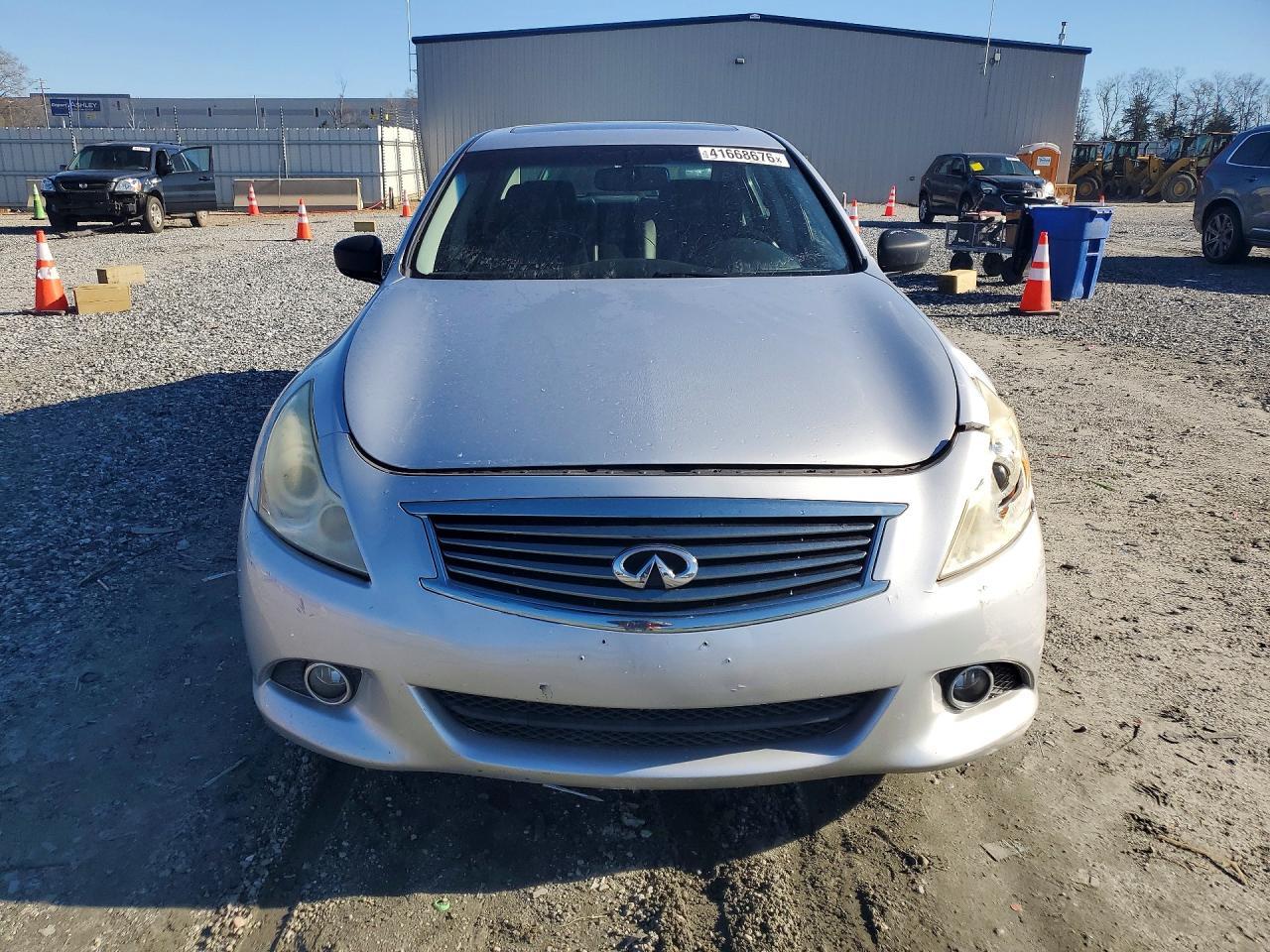 2012 INFINITI G37