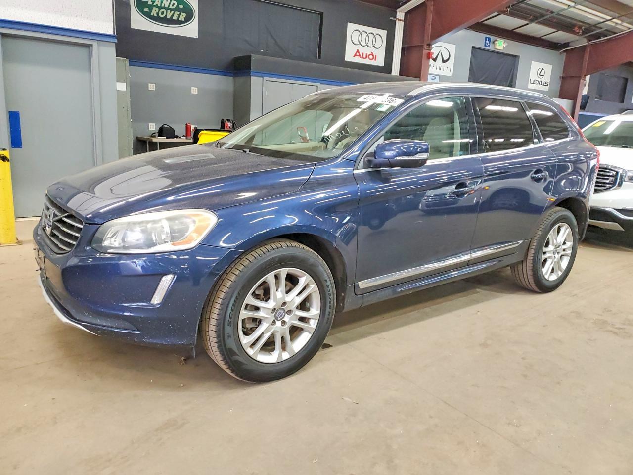 2015 VOLVO XC60