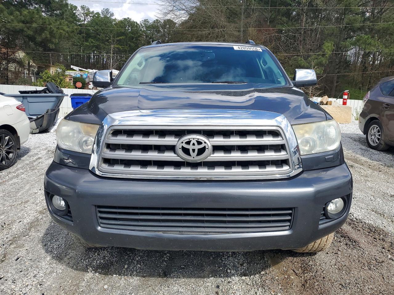 2011 TOYOTA Sequoia