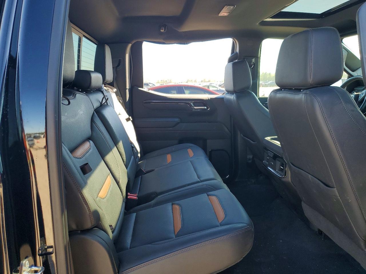 2024 GMC Sierra