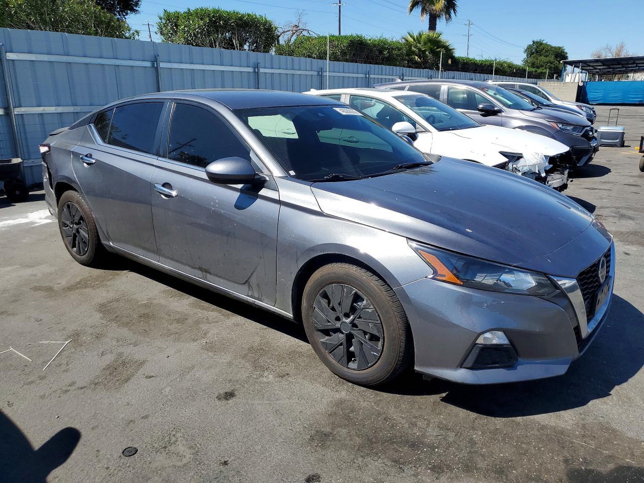 2022 NISSAN ALTIMA