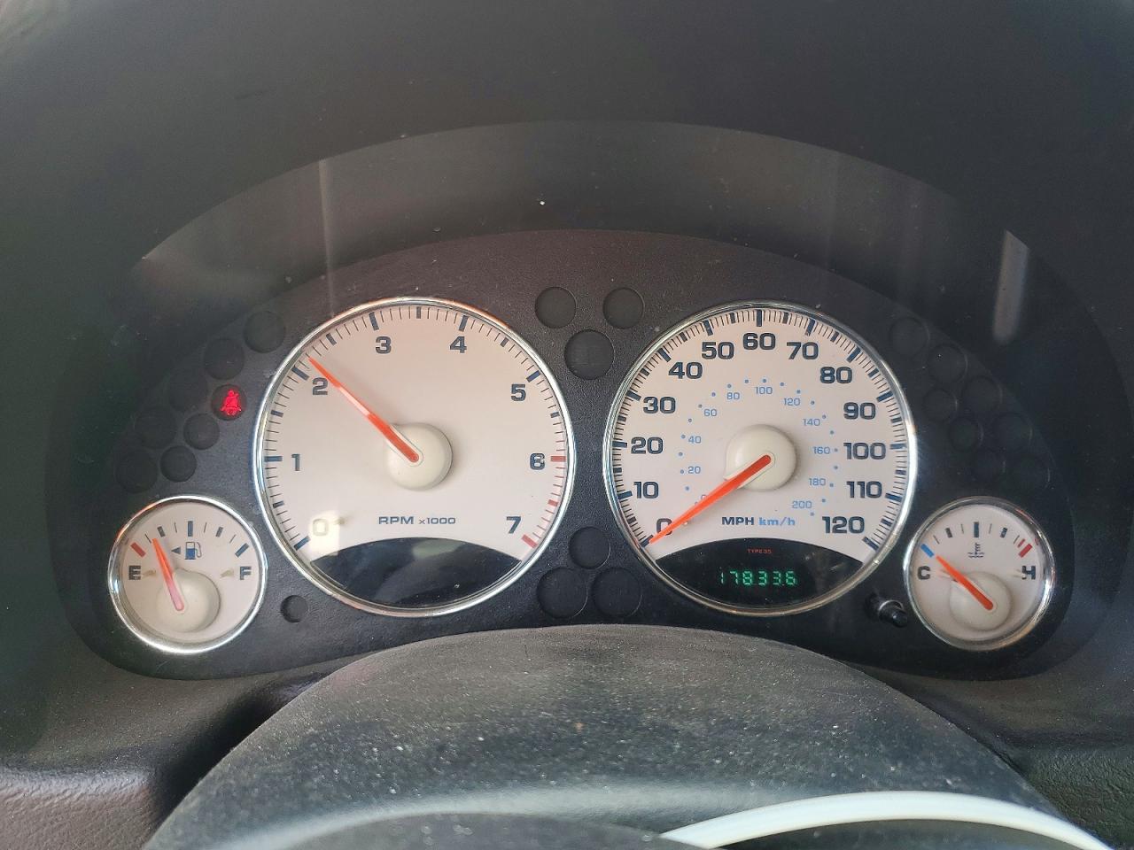 2002 JEEP Liberty