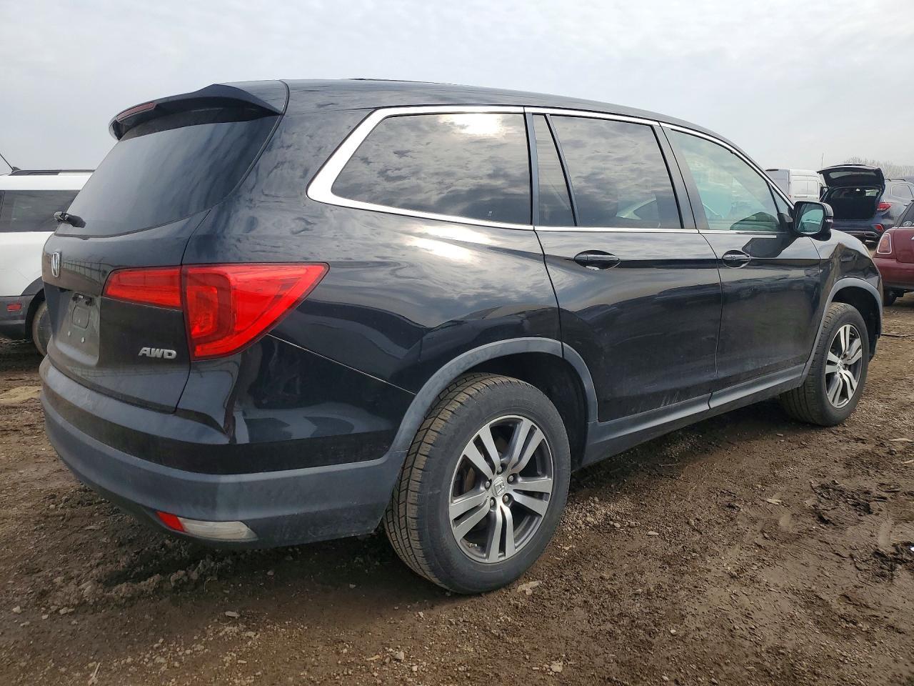 2017 HONDA PILOT