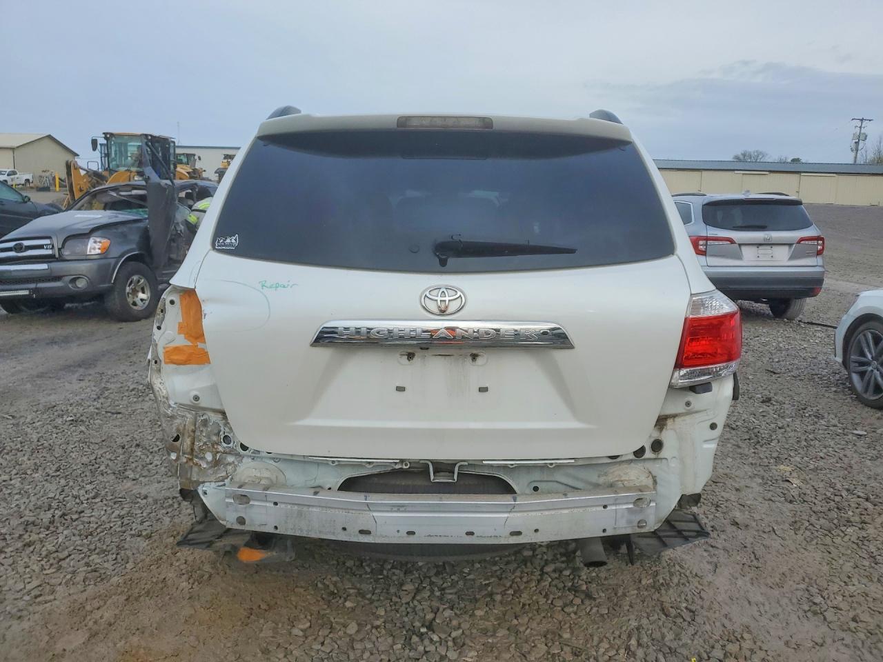 2013 TOYOTA HIGHLANDER