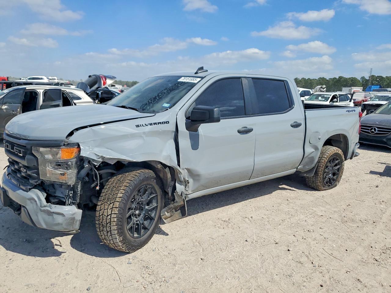 2024 CHEVROLET Silverado