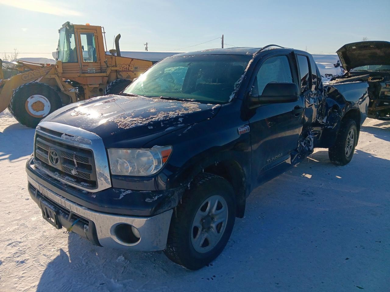 2011 TOYOTA TUNDRA