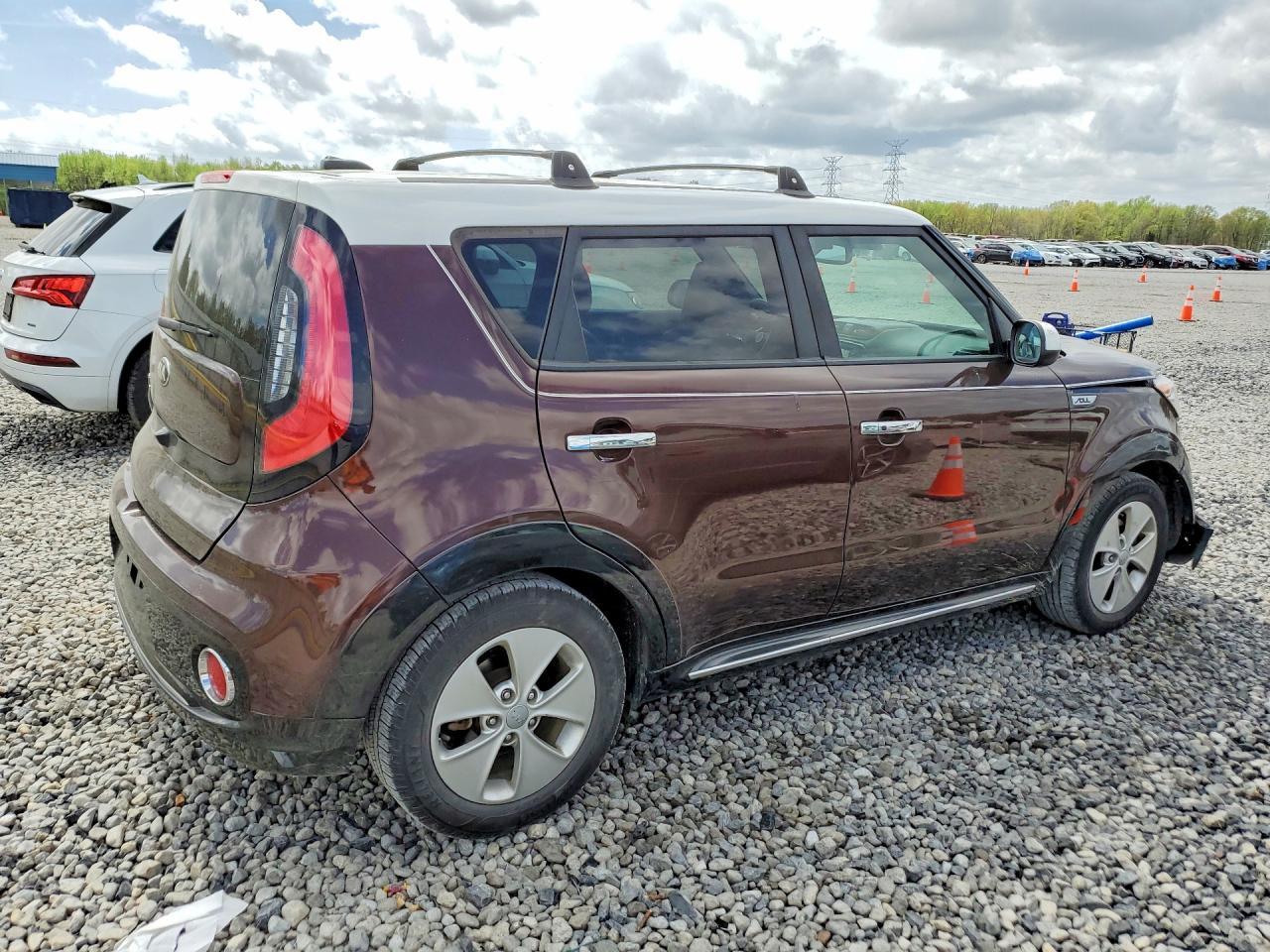 2017 KIA SOUL