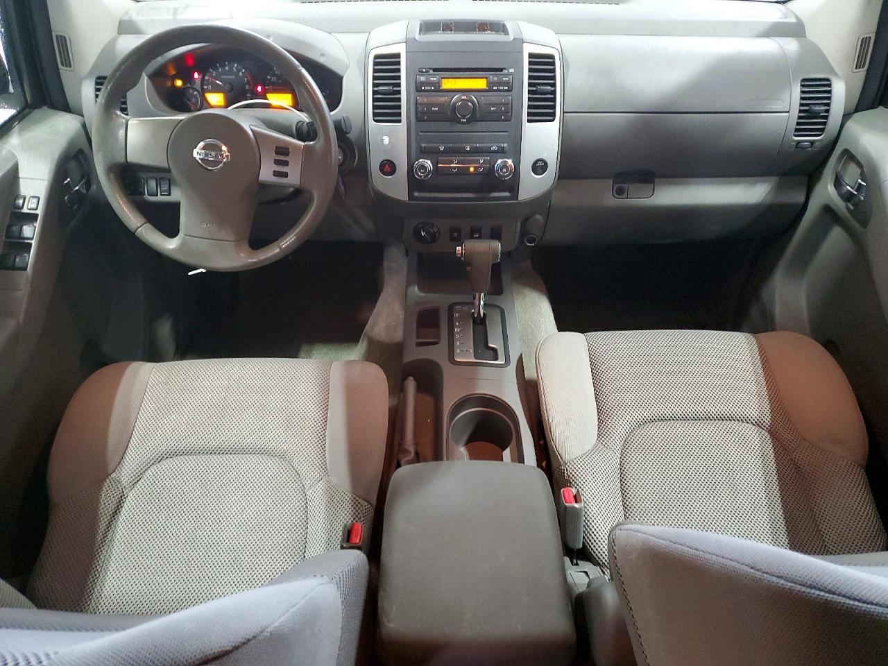 2010 NISSAN Frontier