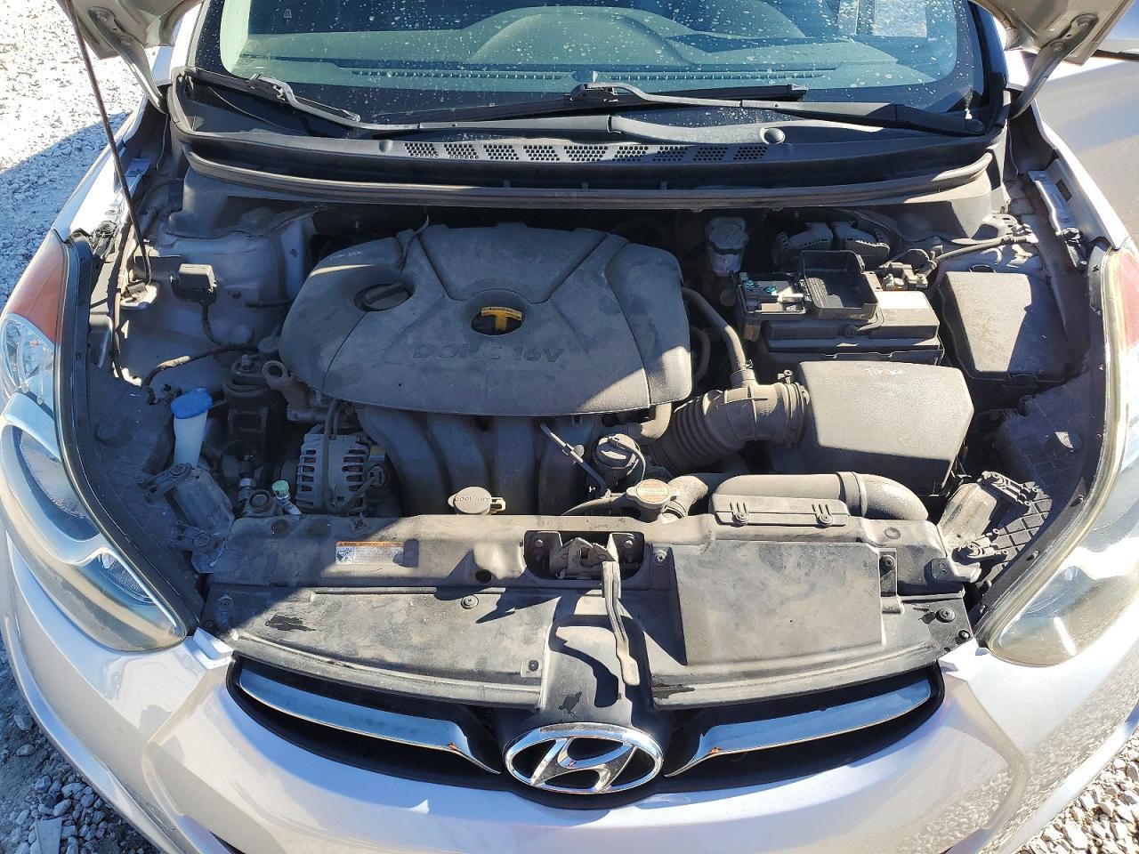 2012 HYUNDAI ELANTRA