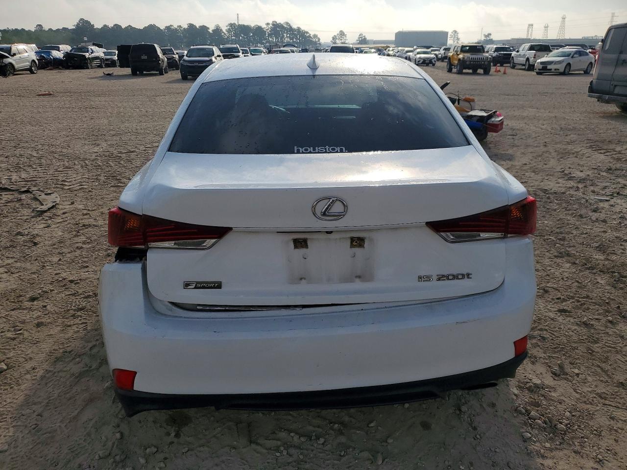 2017 LEXUS IS 200t