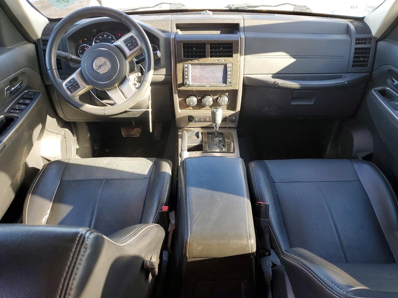 2012 JEEP Liberty