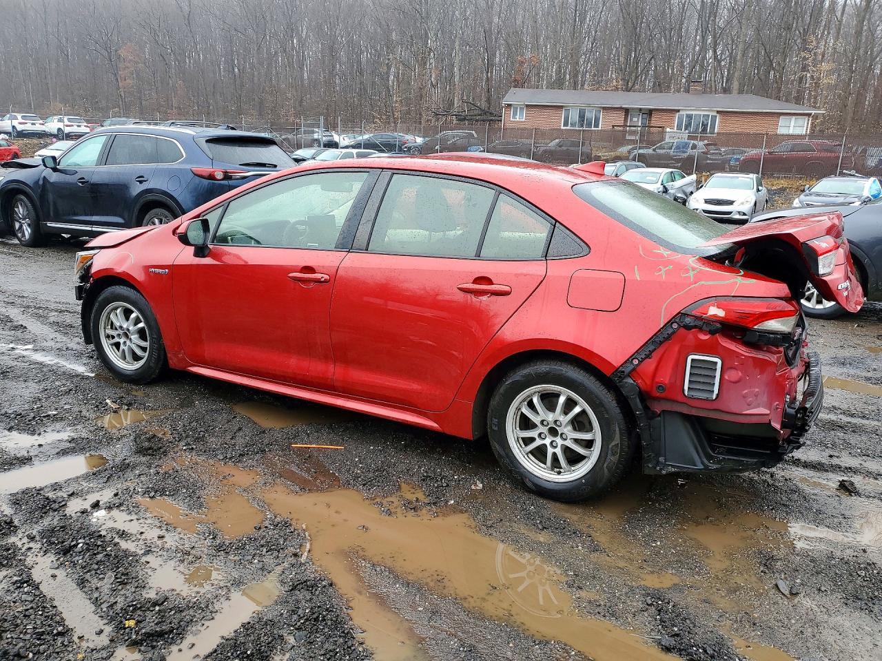 2021 TOYOTA COROLLA