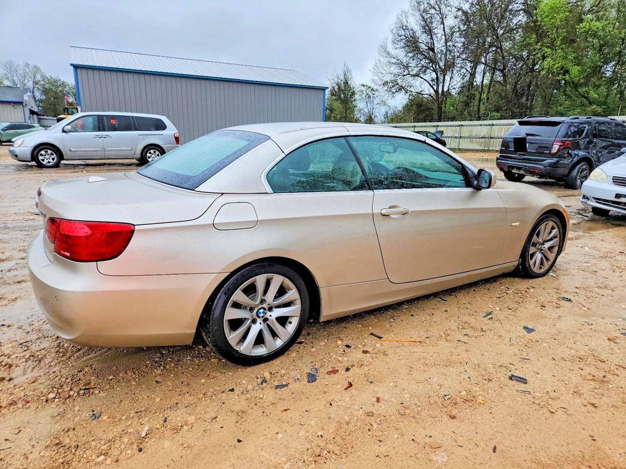 2013 BMW 3 SERIES