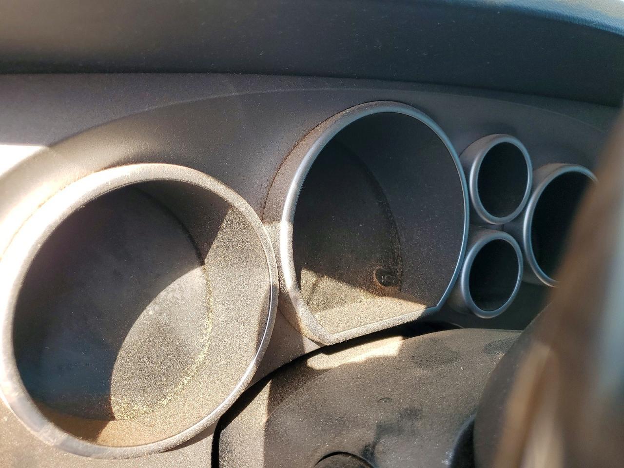 2011 TOYOTA TUNDRA