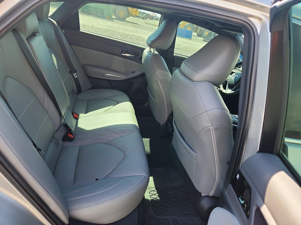 2022 TOYOTA Avalon