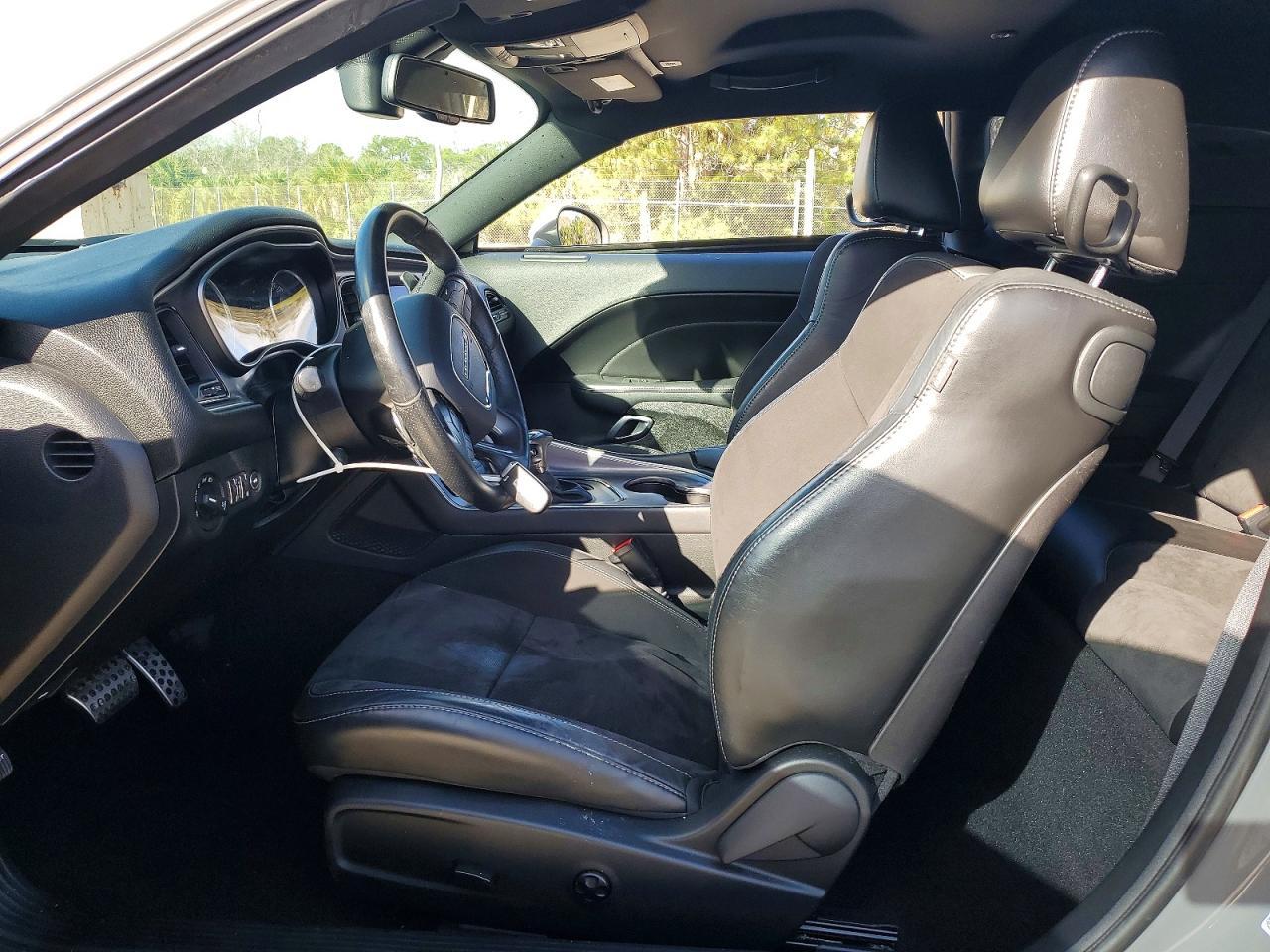 2019 DODGE Challenger