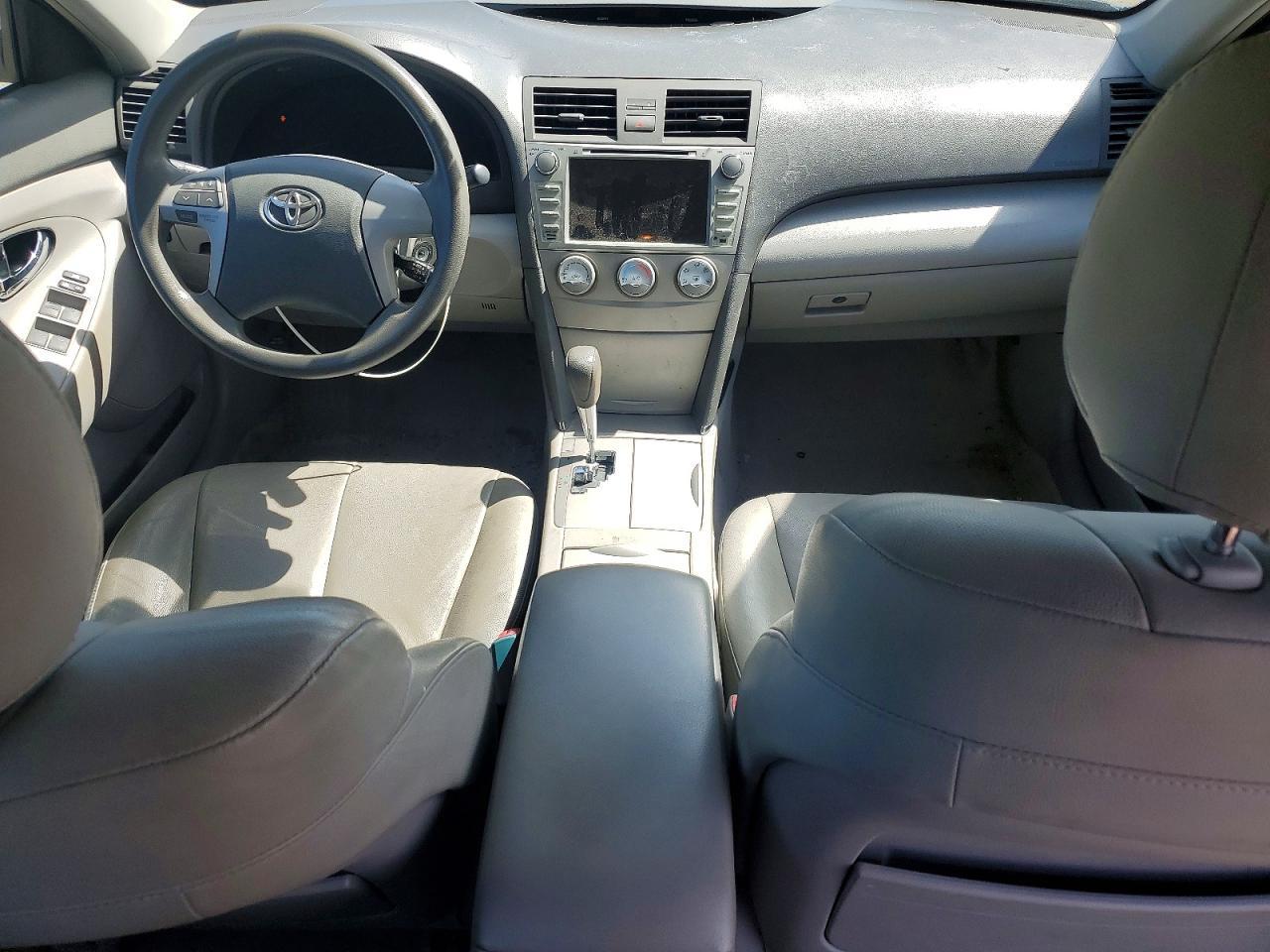 2011 TOYOTA CAMRY