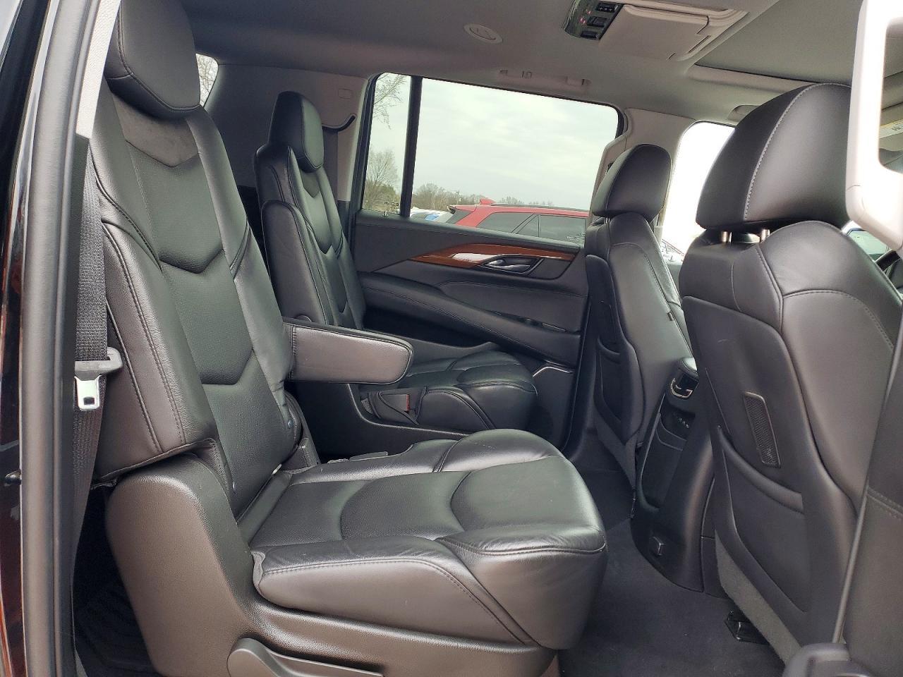 2019 CADILLAC Escalade ESV