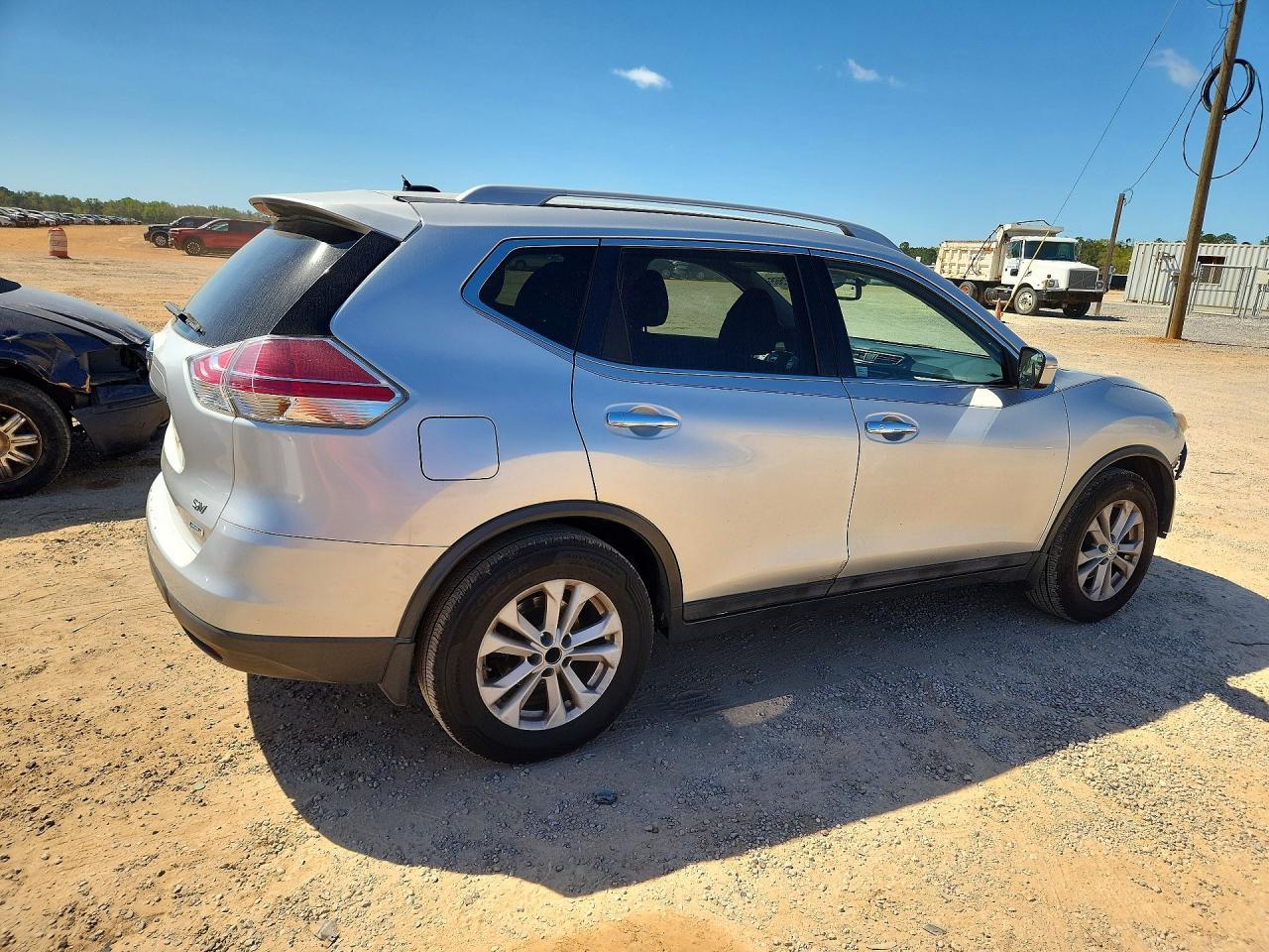 2014 NISSAN ROGUE