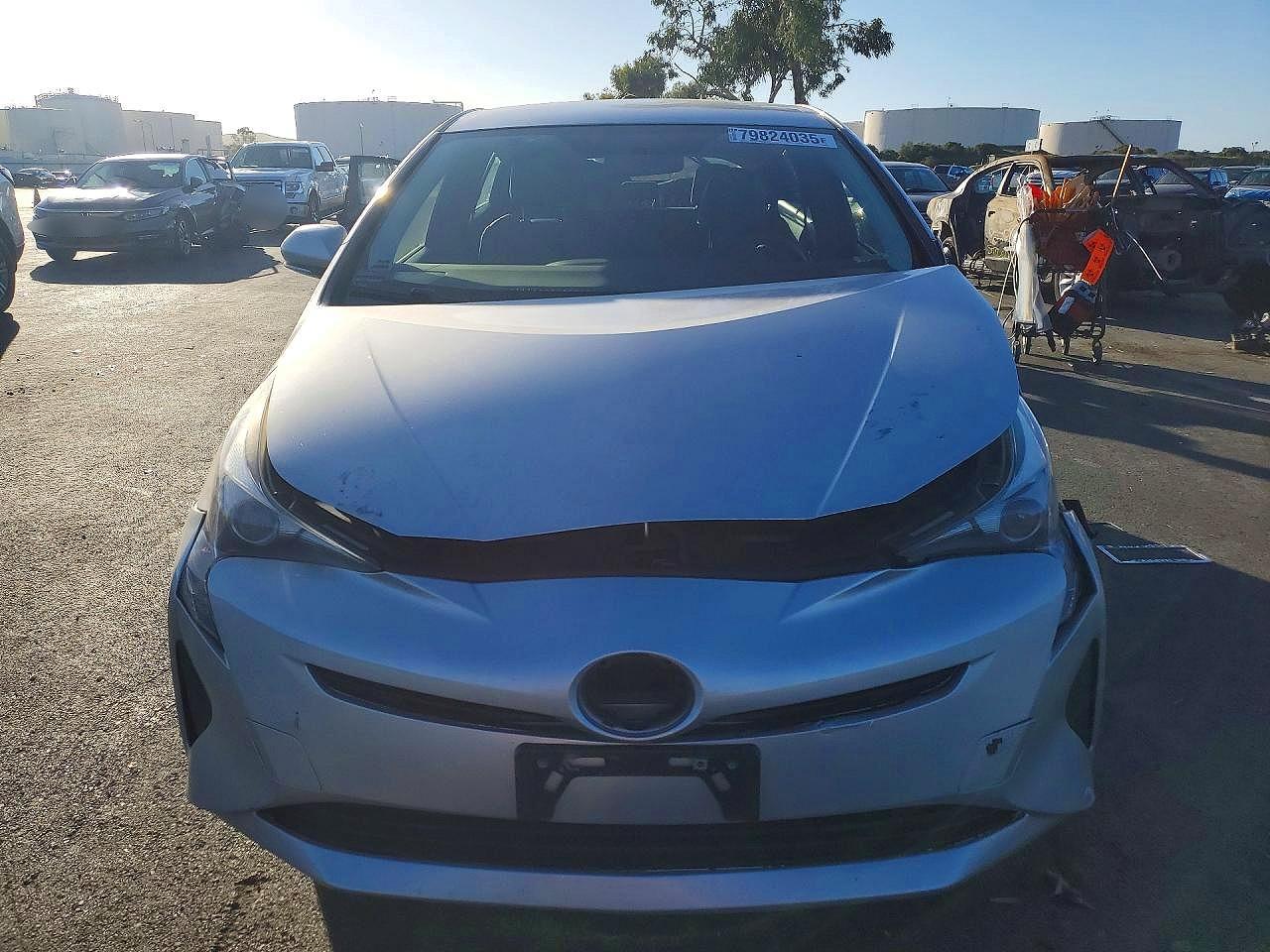 2016 TOYOTA PRIUS