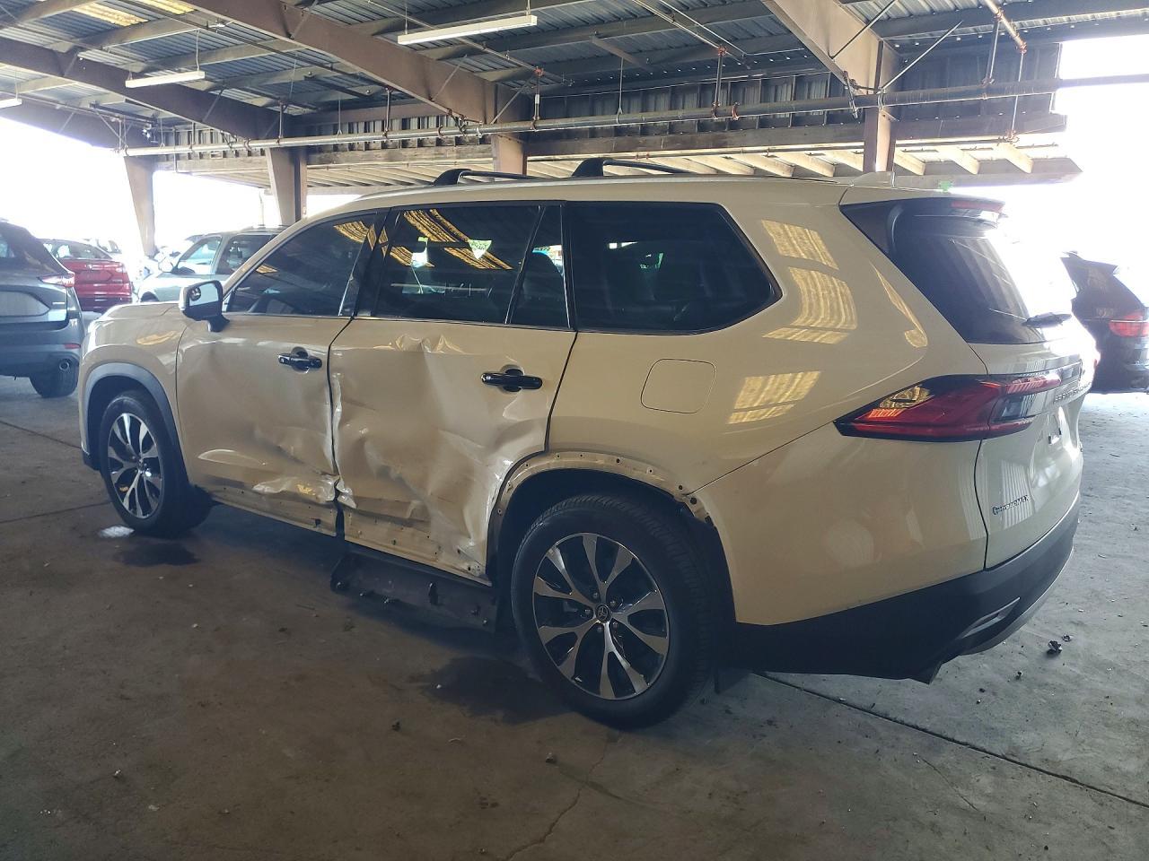 2024 TOYOTA HIGHLANDER