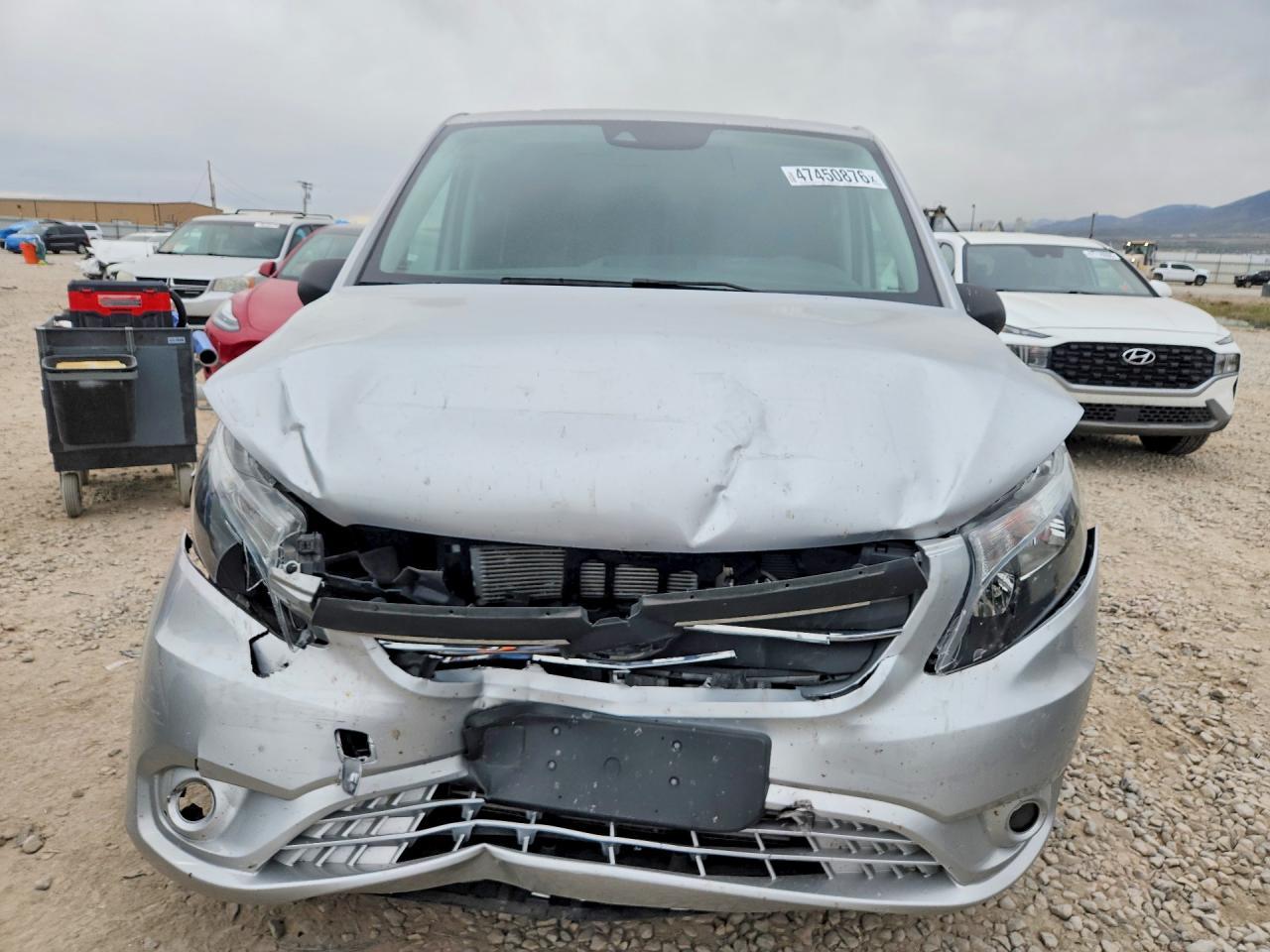 2023 MERCEDES-BENZ METRIS
