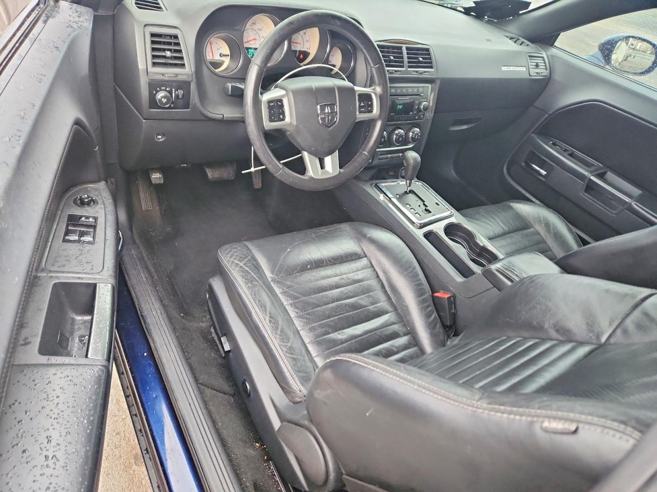 2013 DODGE Challenger