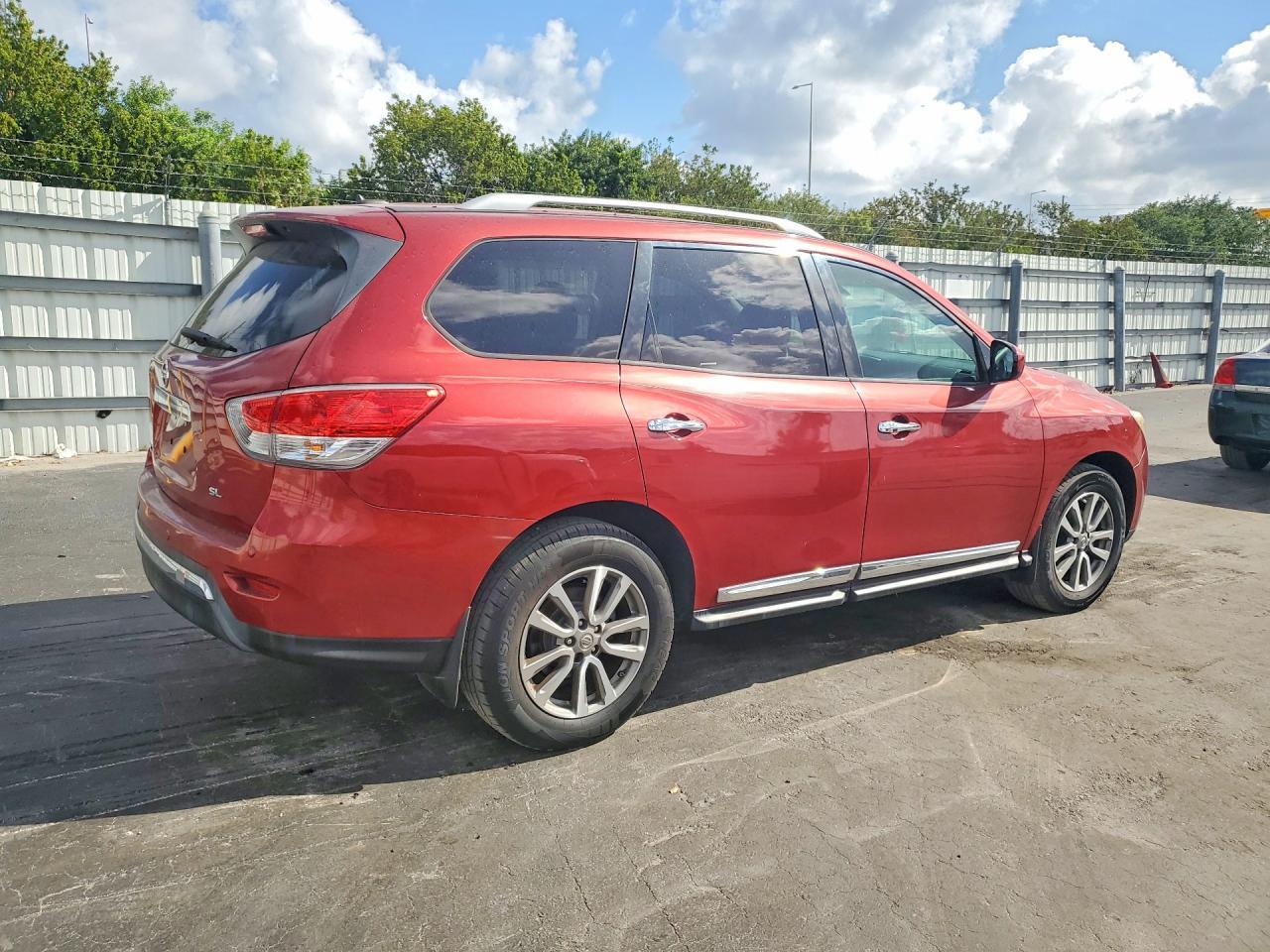 2016 NISSAN PATHFINDER