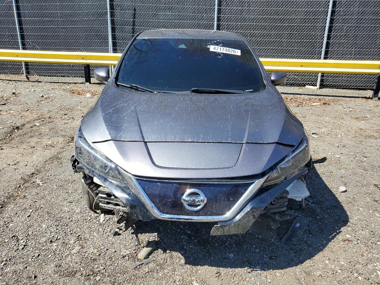 2021 NISSAN LEAF