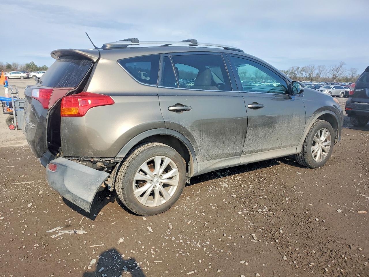 2015 TOYOTA RAV4