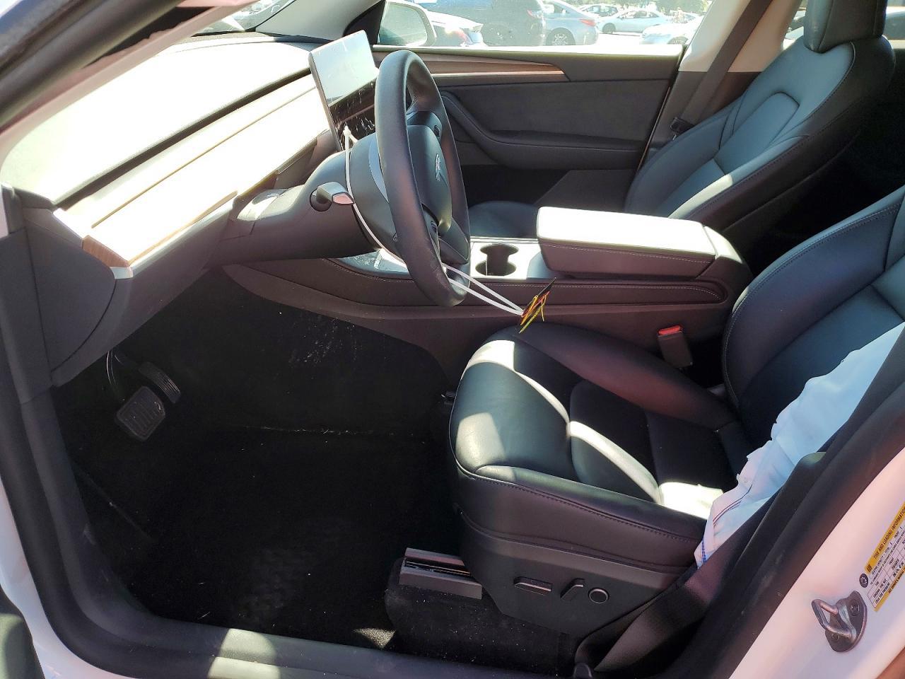 2025 TESLA MODEL Y