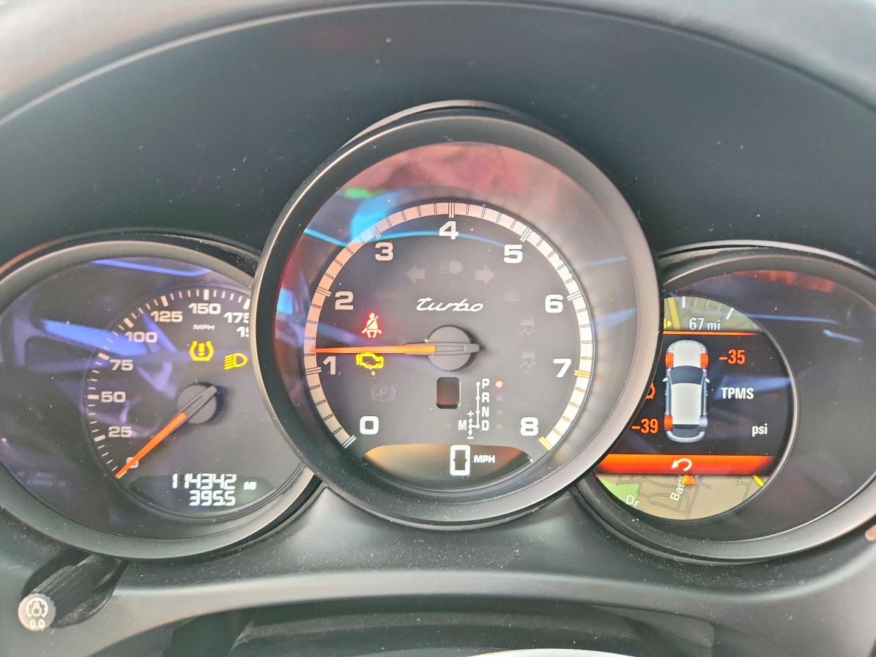 2015 PORSCHE Macan