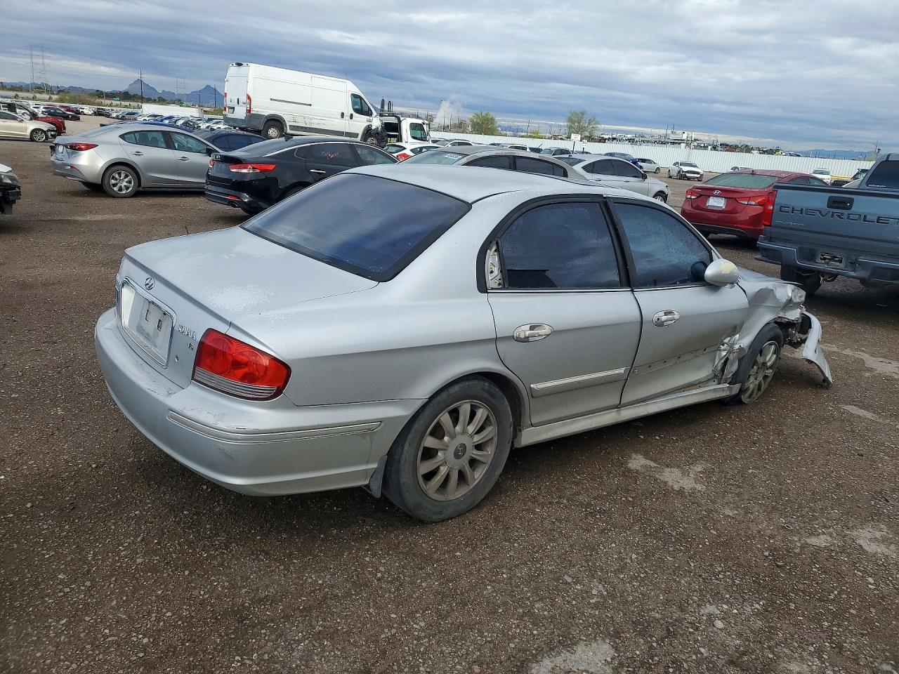 2004 HYUNDAI SONATA