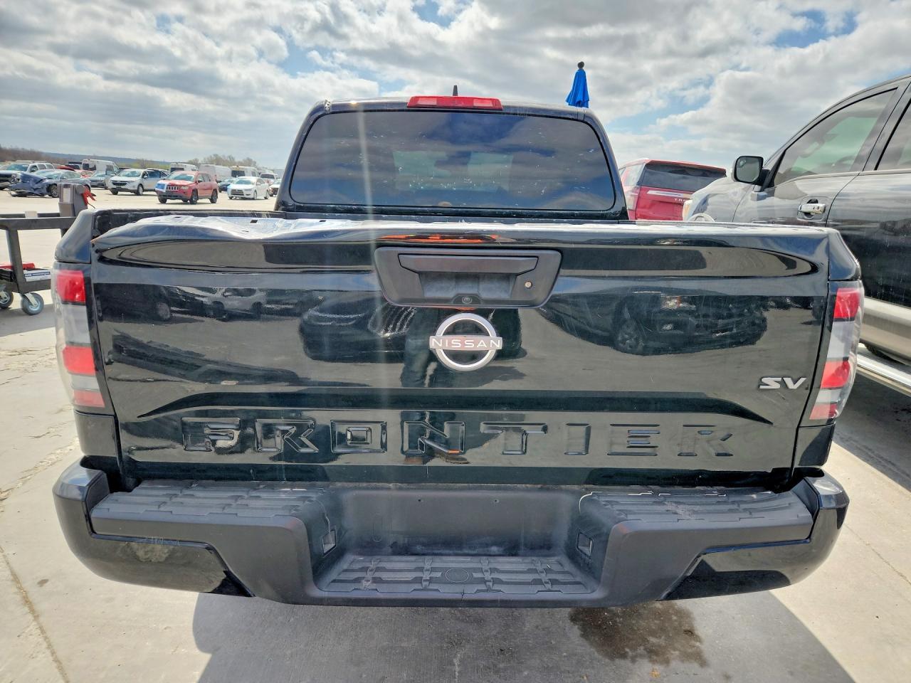 2022 NISSAN Frontier