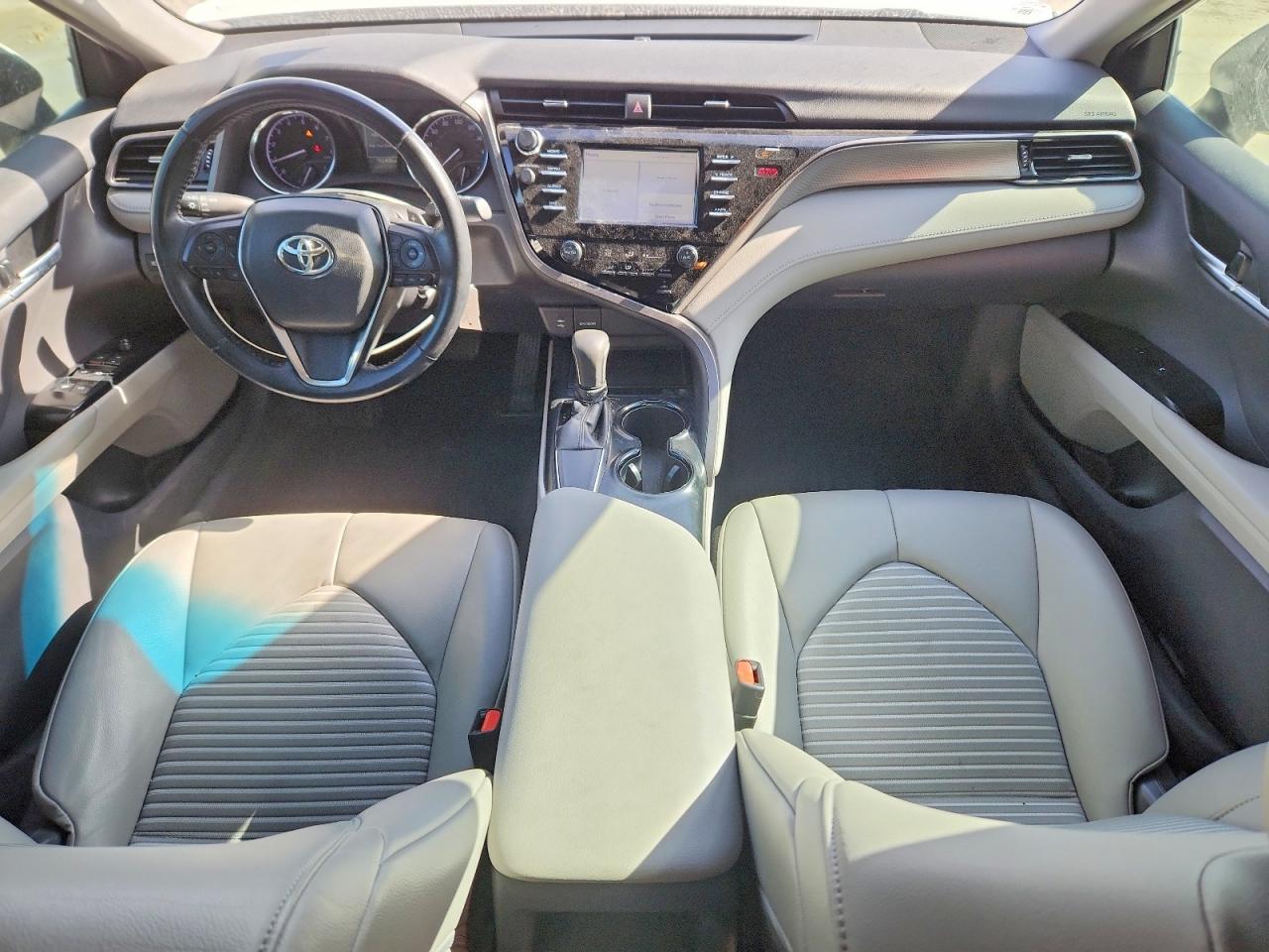 2019 TOYOTA CAMRY