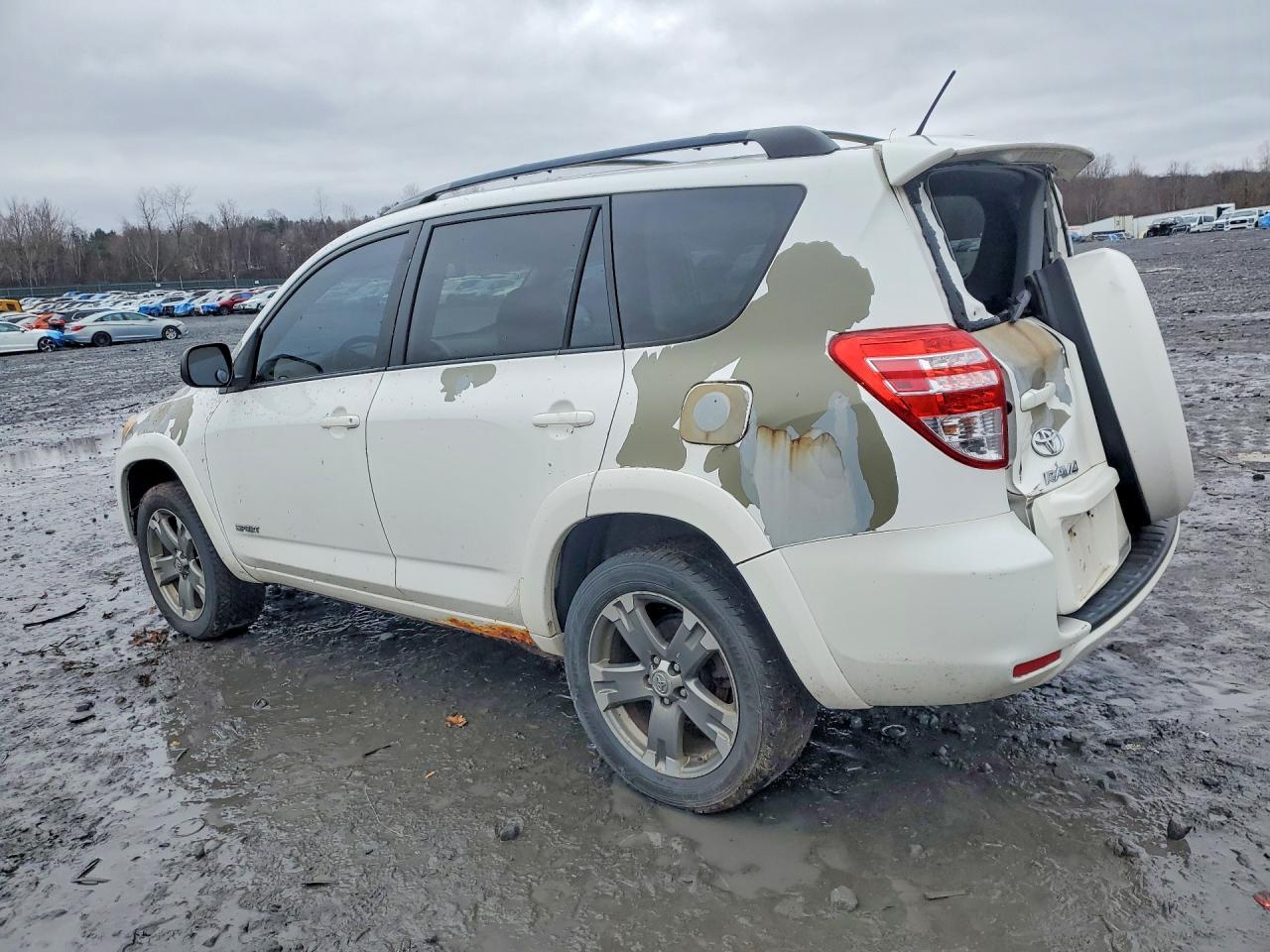 2011 TOYOTA RAV4