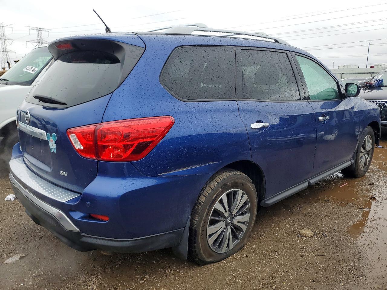 2017 NISSAN PATHFINDER