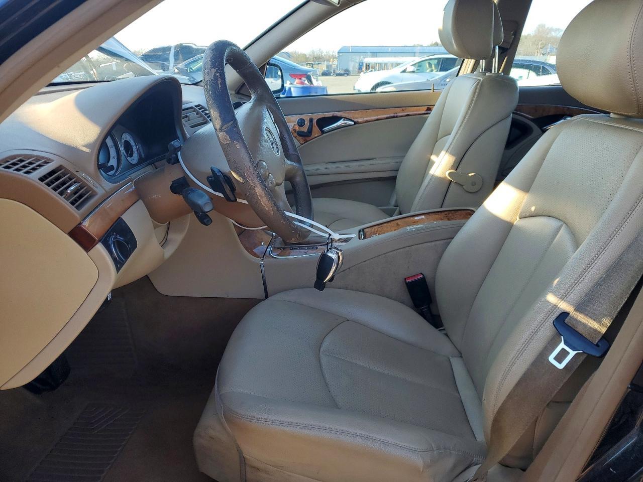 2009 MERCEDES-BENZ E-Class