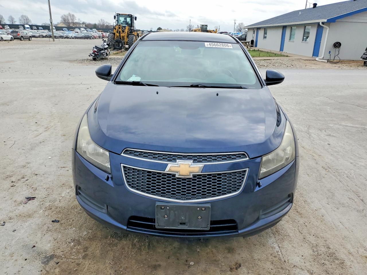 2011 CHEVROLET CRUZE