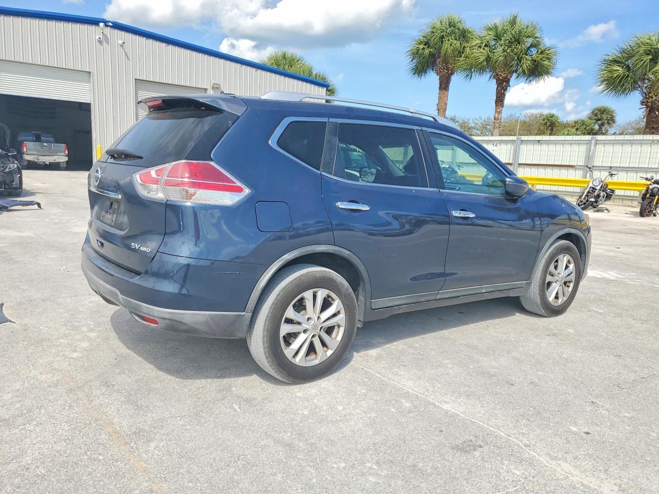 2016 NISSAN ROGUE