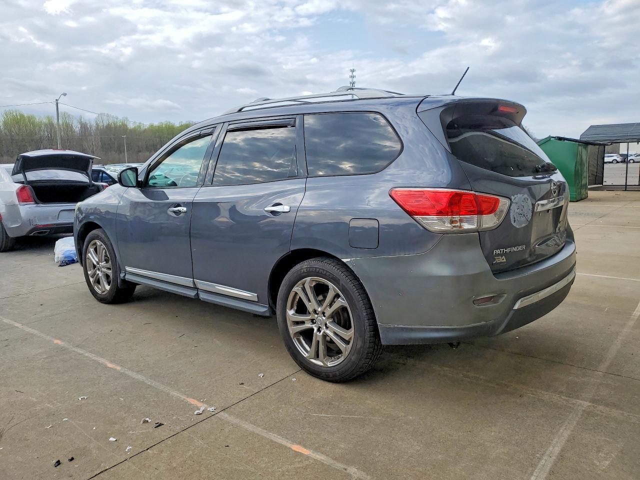 2013 NISSAN PATHFINDER
