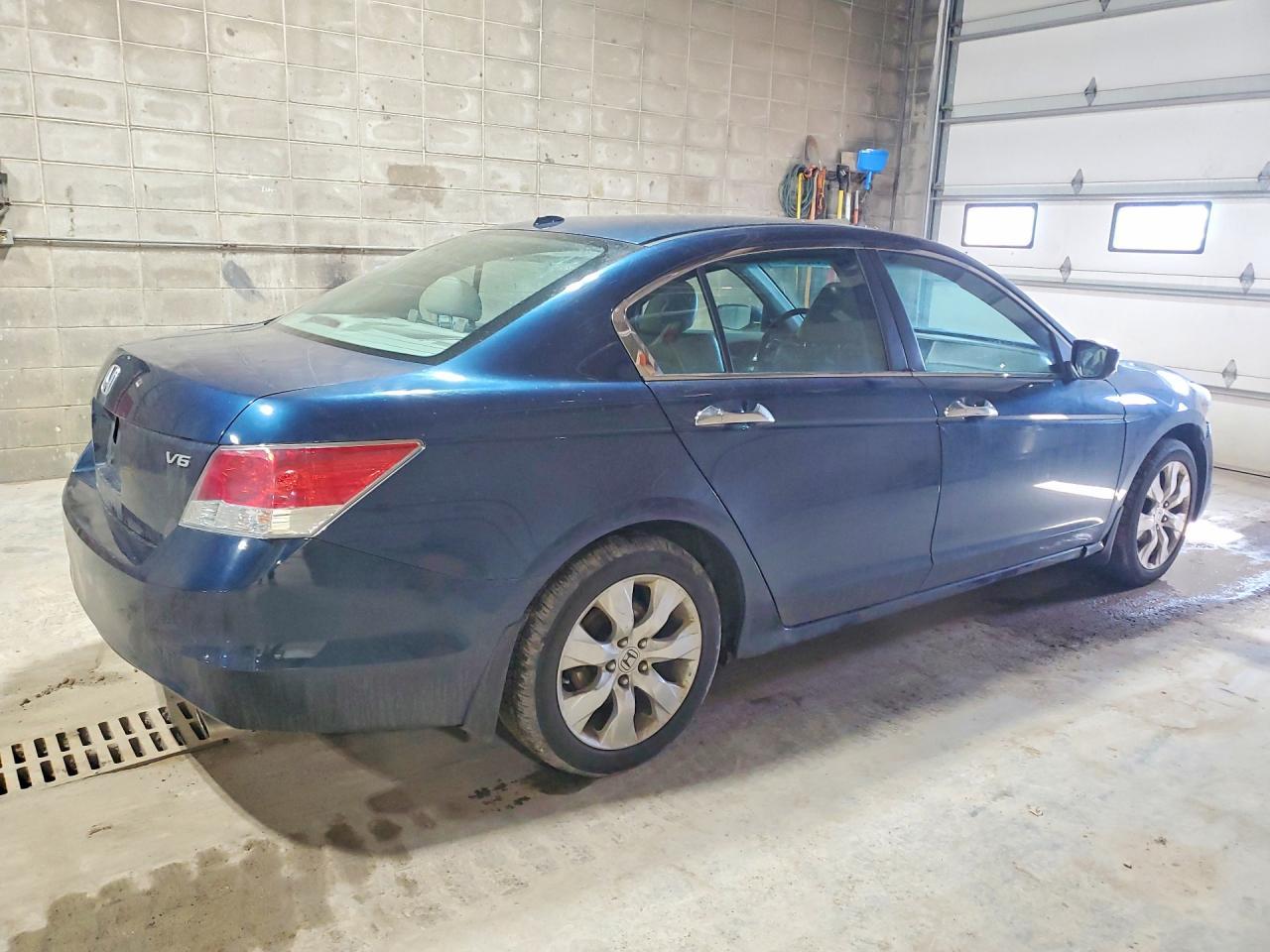 2010 HONDA ACCORD