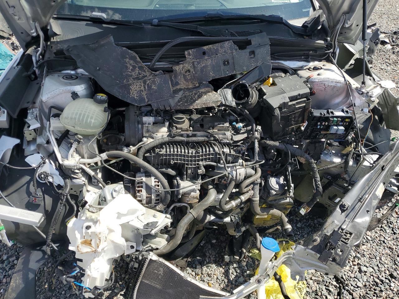 2019 VOLVO XC40