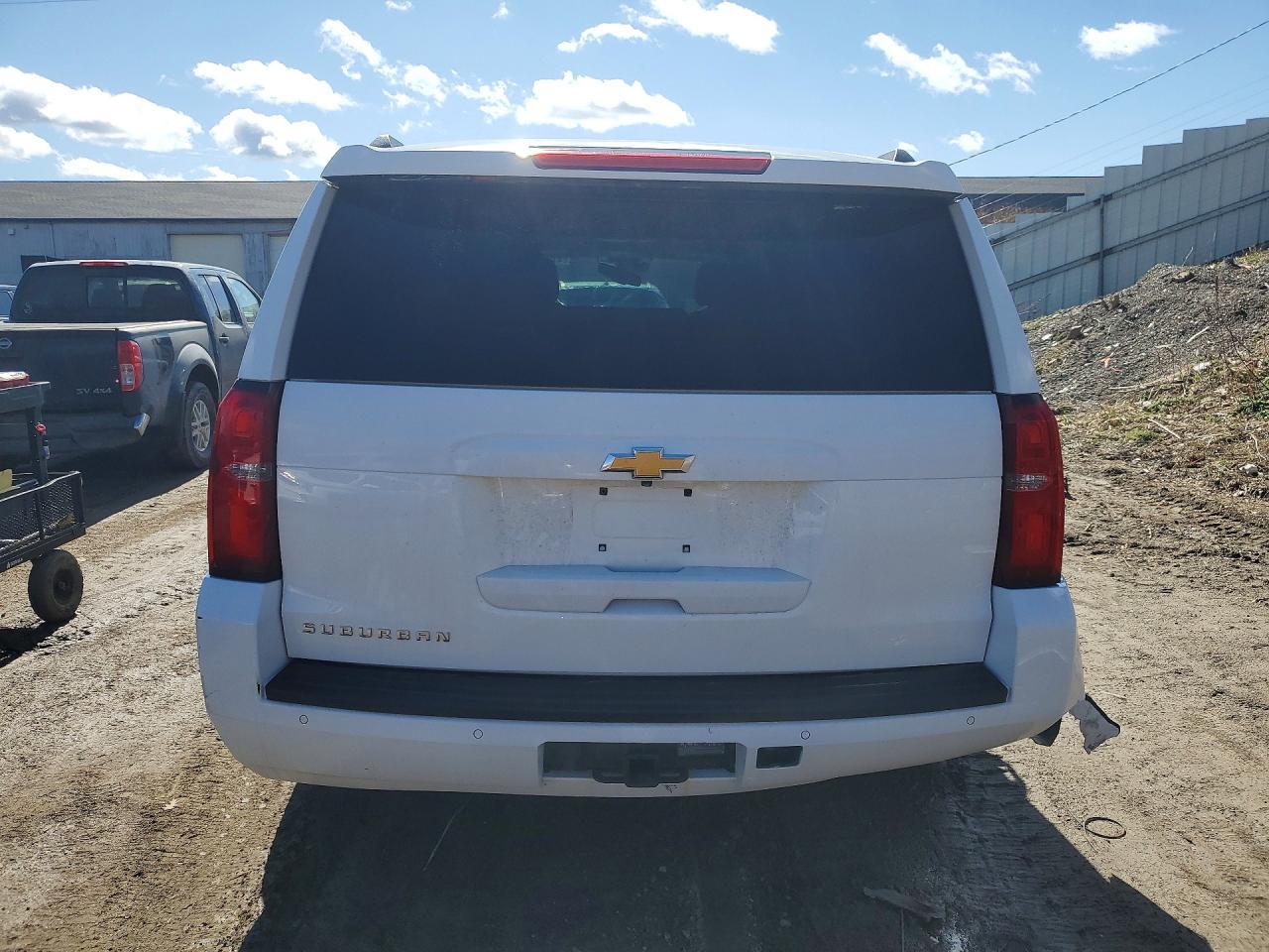 2015 CHEVROLET Suburban