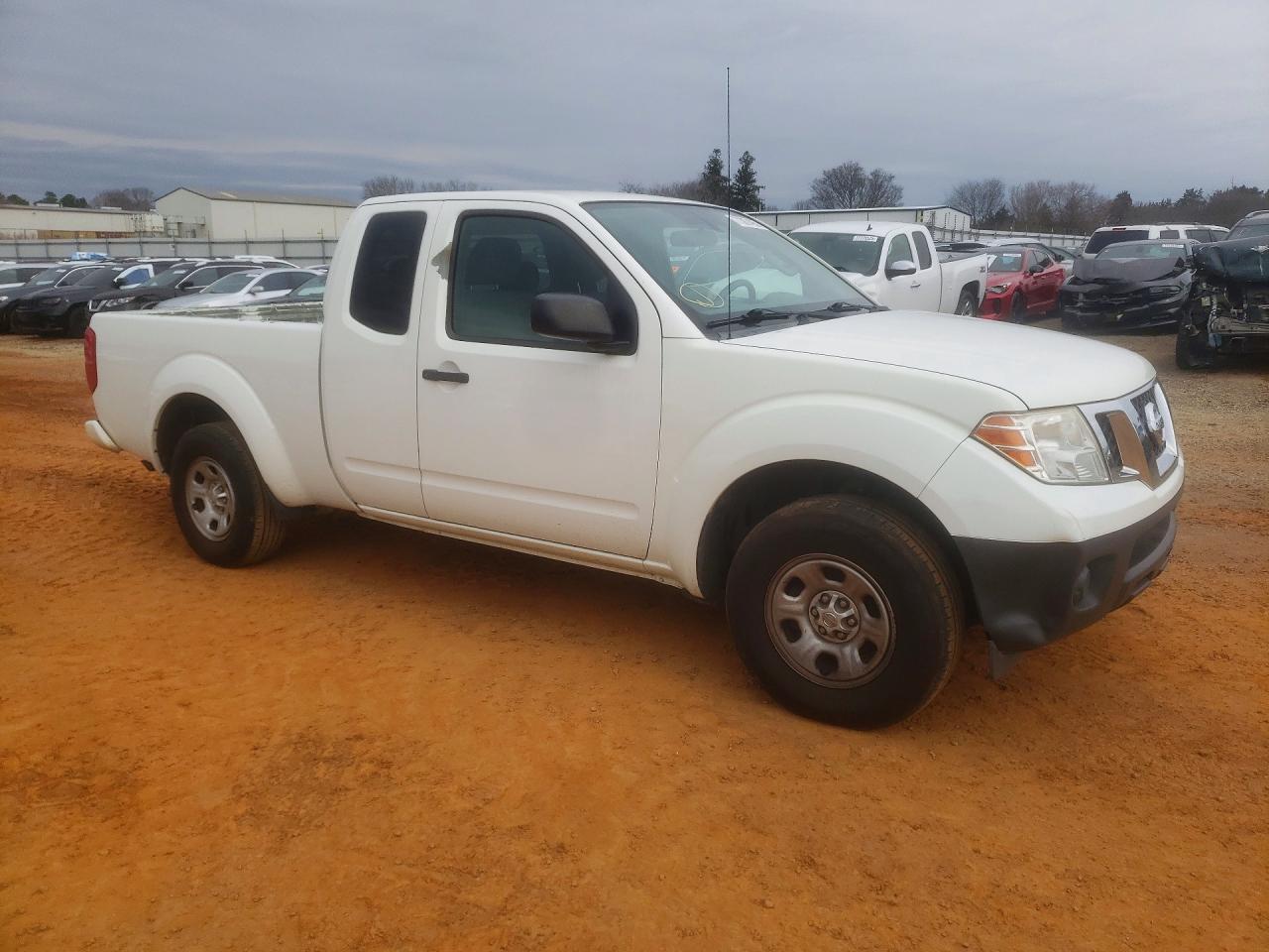 2017 NISSAN Frontier