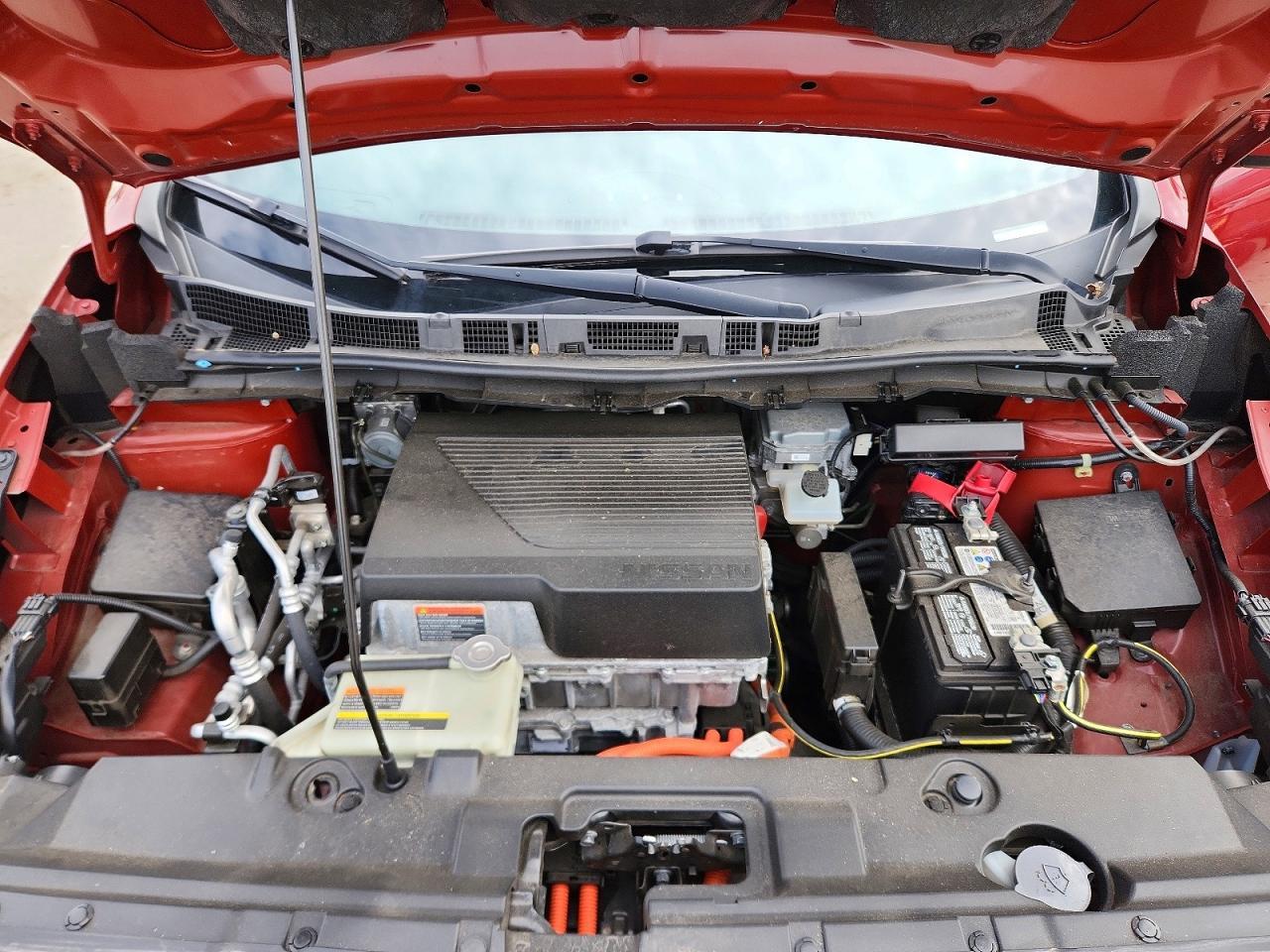 2021 NISSAN LEAF