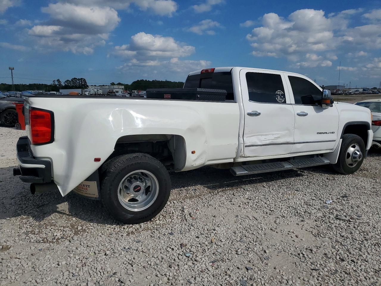 2016 GMC Sierra
