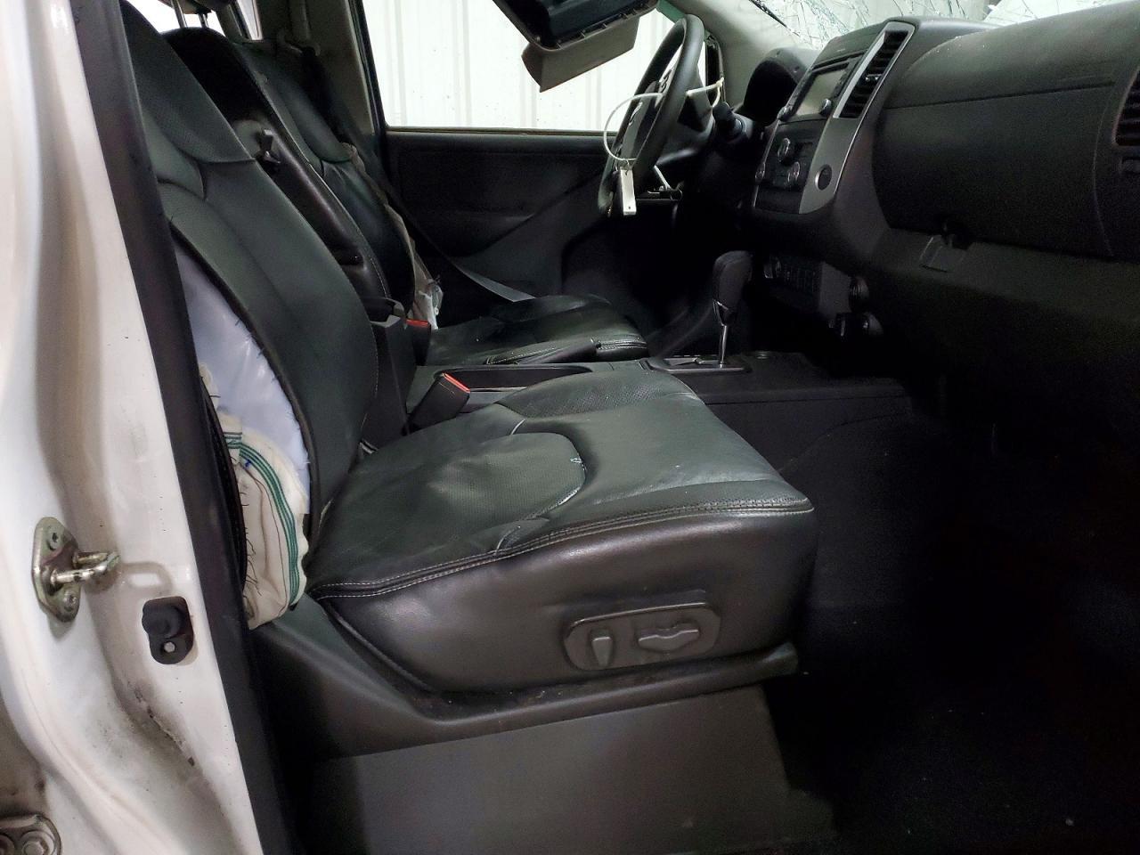2020 NISSAN Frontier