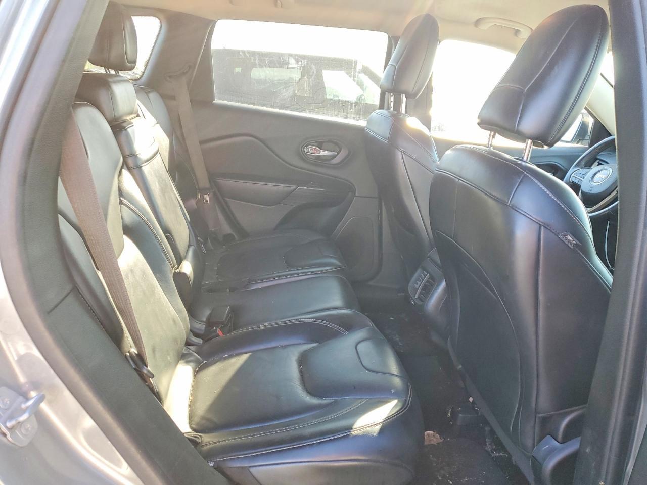 2016 JEEP CHEROKEE