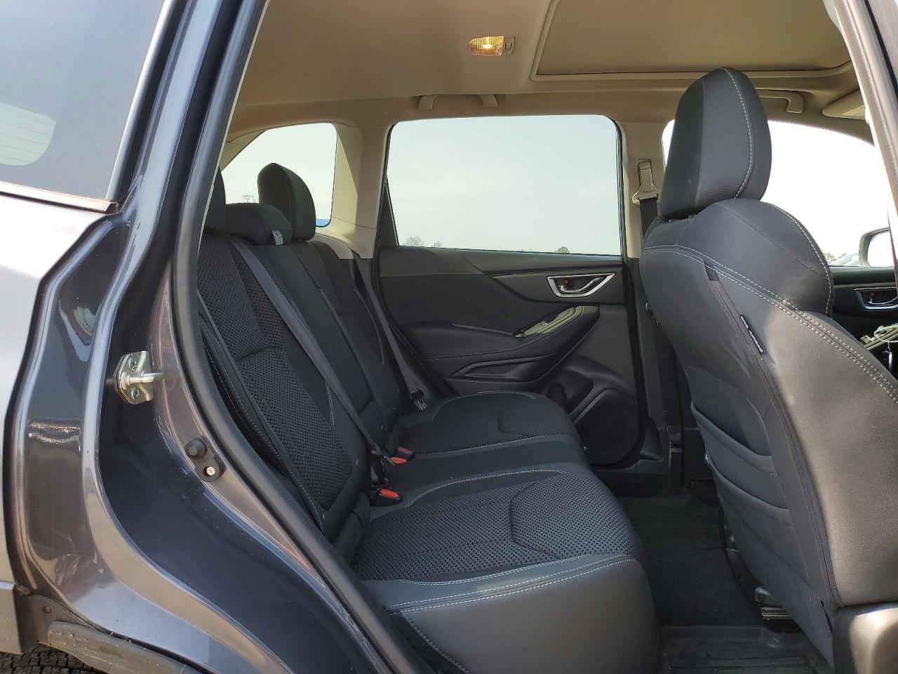 2020 SUBARU FORESTER